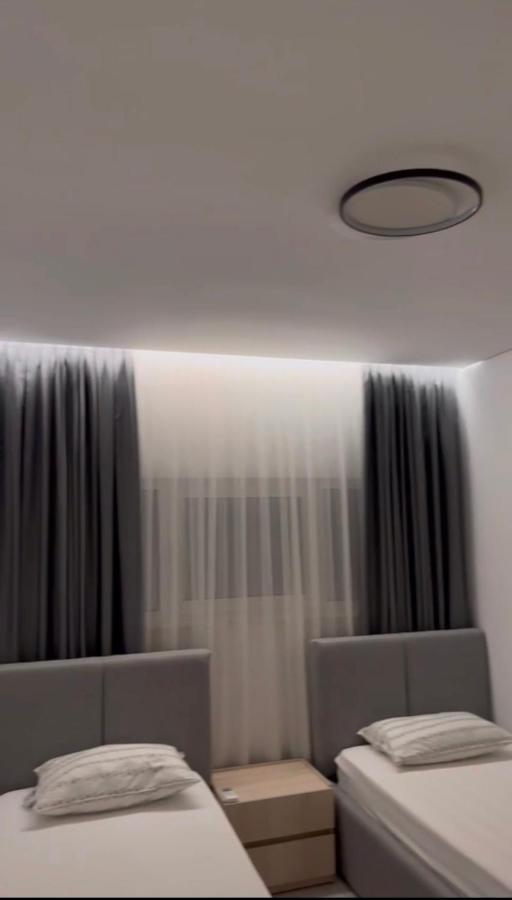 Eme Apartments - Kompleksi San Pietro, Gjiri I Lalzit Durrës 외부 사진