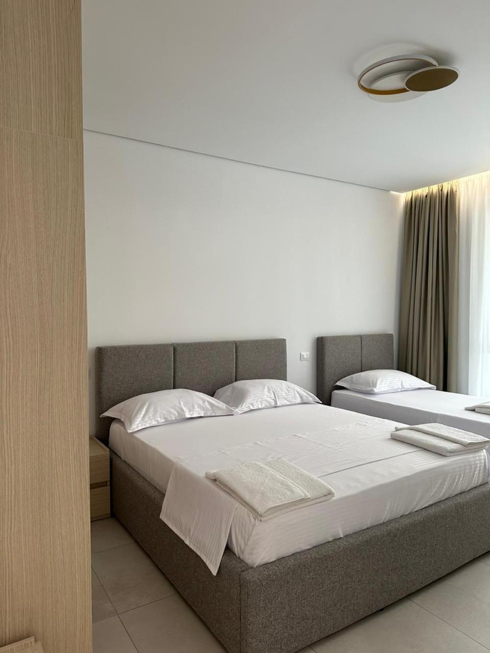 Eme Apartments - Kompleksi San Pietro, Gjiri I Lalzit Durrës 외부 사진
